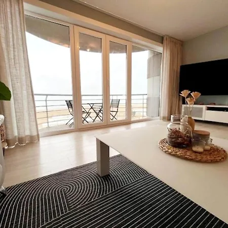 In With Stunning Sea Views *