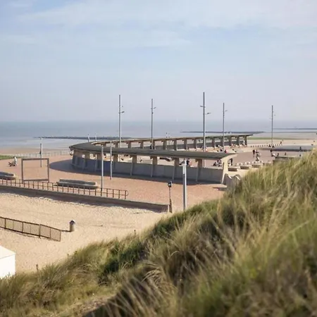 In With Stunning Sea Views