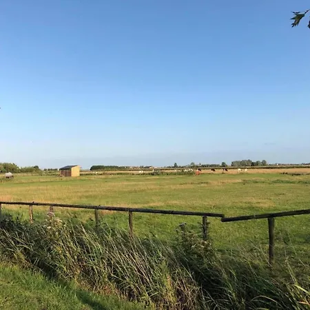 In With Stunning Sea Views